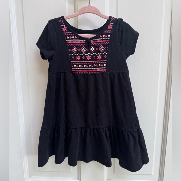 The Children's Place 3T Girls Black & Pink Aztec Ruffled Short Sleeve Dress - Picture 1 of 4
